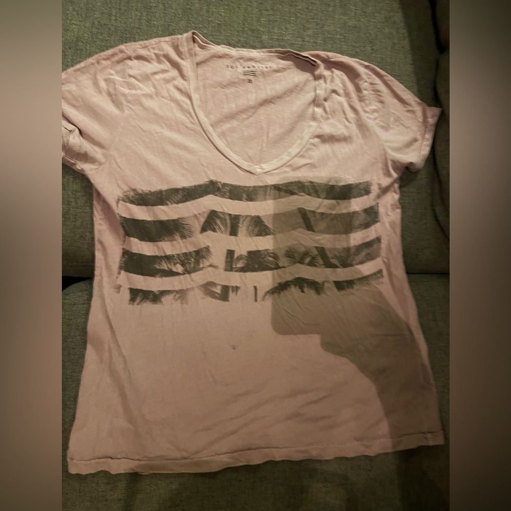 Sol Angeles t shirt - is more of a light rose/mauve color